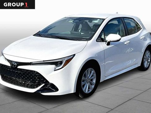 Used 2025 Toyota Corolla SE image 1