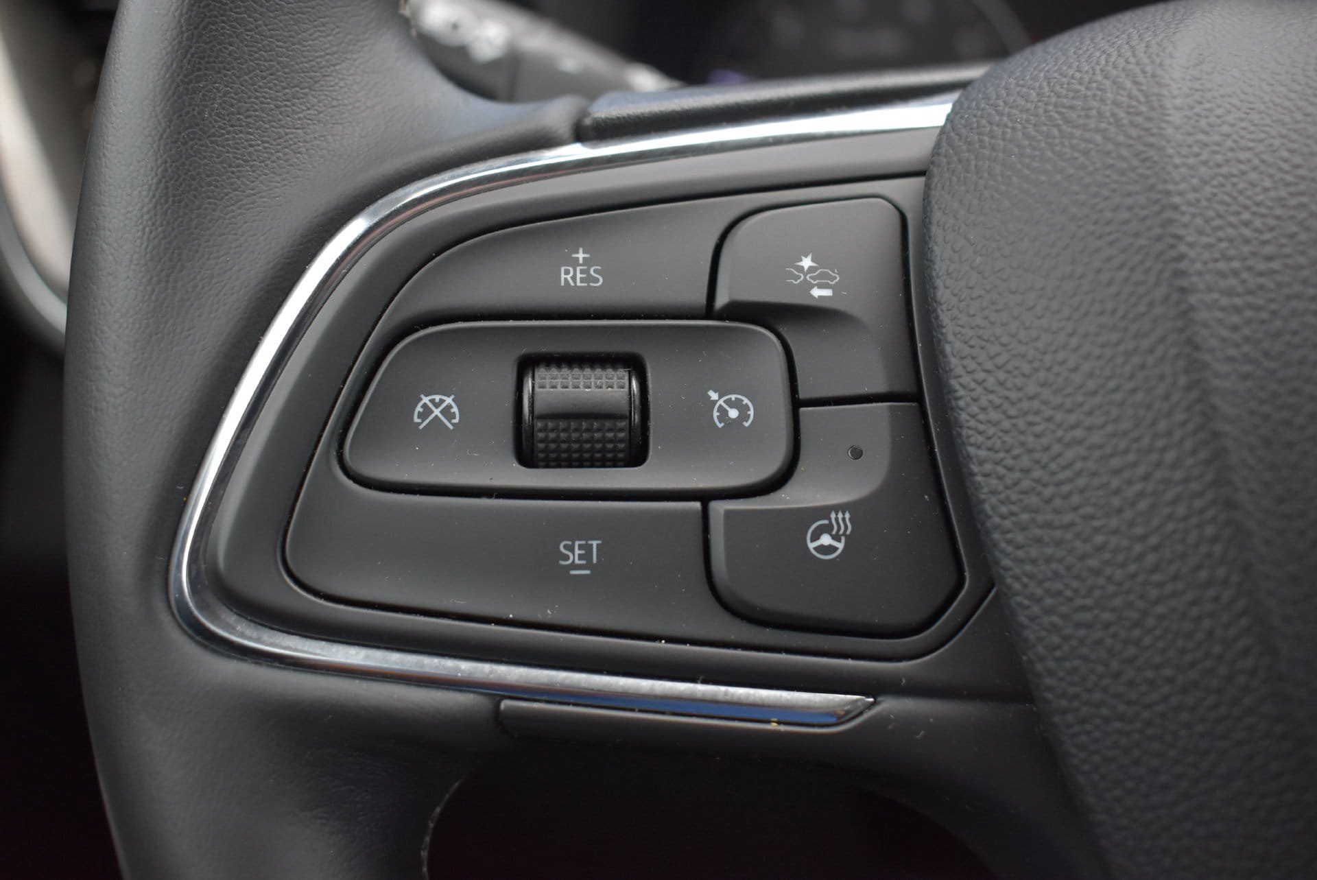 Used 2023 Buick Envision Essence w/ Sport Touring Package AWD/4WD image 19