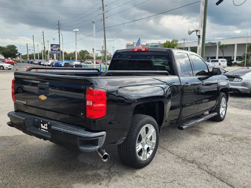 Used 2018 Chevrolet Silverado 1500 Custom w/ Custom Convenience Package image 8