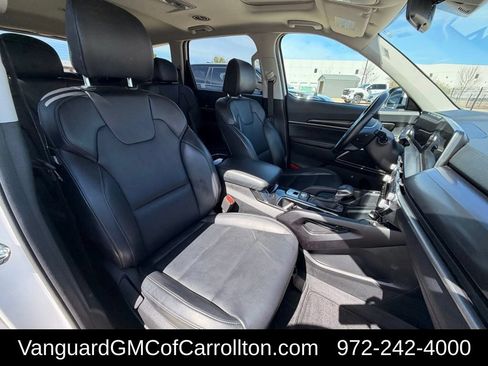 Used 2025 Kia Telluride S AWD/4WD image 43