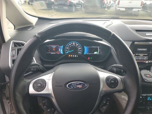 Used 2013 Ford C-MAX SEL image 19