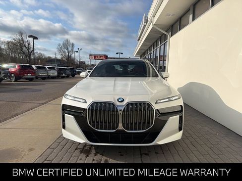 Certified 2024 BMW 760i xDrive w/ Executive Package AWD/4WD image 2
