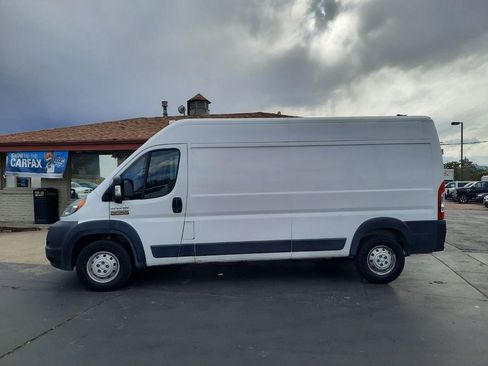 Used 2020 RAM ProMaster 2500 w/ Interior Convenience Group FWD image 2