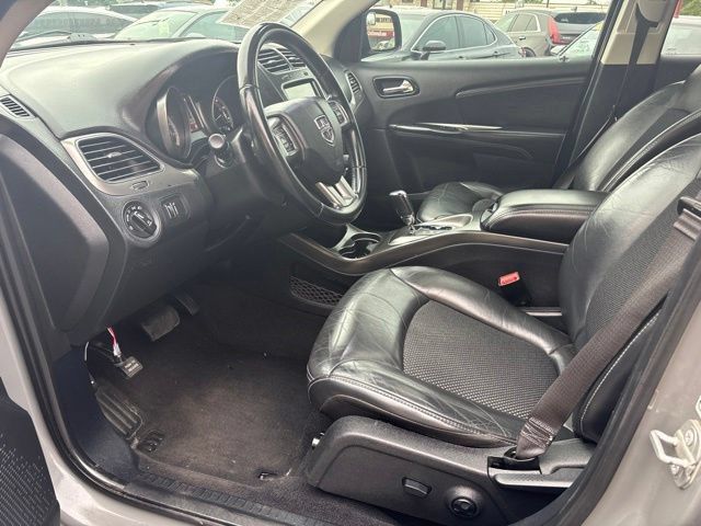 Used 2020 Dodge Journey Crossroad FWD image 16