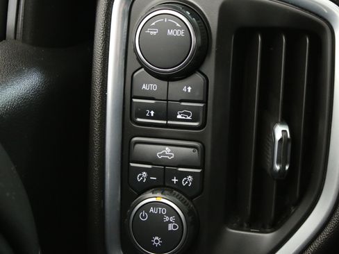 Used 2020 Chevrolet Silverado 1500 LT w/ All-Star Edition AWD/4WD image 16