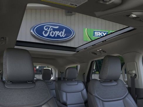 New 2026 Ford Explorer Active w/ Active Comfort Package image 25