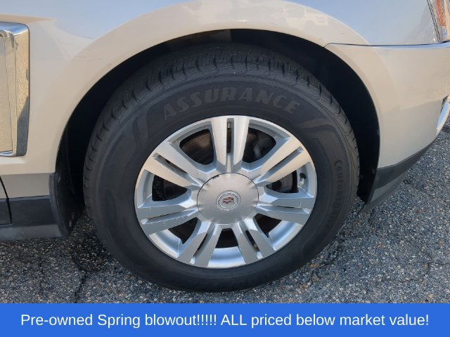 Used 2016 Cadillac SRX Luxury w/ Driver Awareness Package AWD/4WD image 14