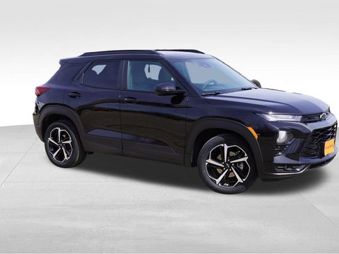 Certified 2023 Chevrolet TrailBlazer RS image 2