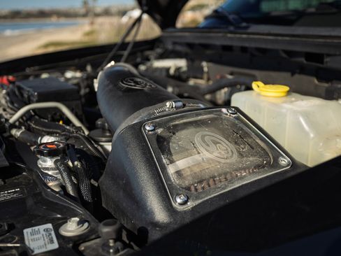 Used 2013 Ford F150 Raptor w/ Luxury Equipment Group image 33