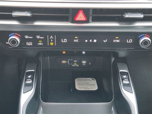 New 2026 Kia Sorento S image 14