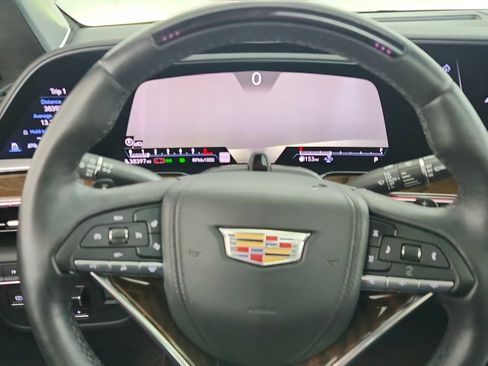 Used 2023 Cadillac Escalade Sport Platinum w/ Heavy-Duty Trailer Package AWD/4WD image 18
