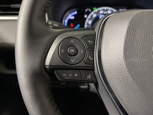 Used 2025 Toyota RAV4 XLE image 28