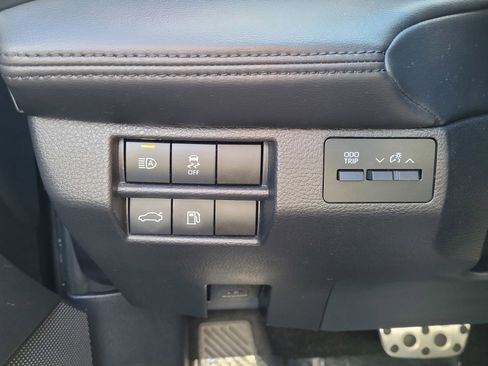 Used 2021 Toyota Avalon XSE w/ Carpet Mat Package (TMS) image 18