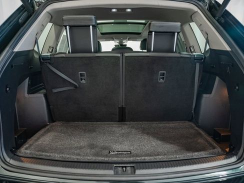 Used 2021 Volkswagen Atlas SEL Premium image 10