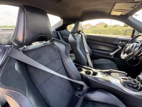 Used 2020 Toyota 86 RWD image 29