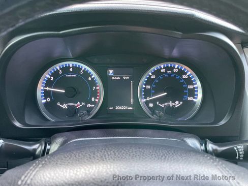 Used 2017 Toyota Highlander Plus image 22