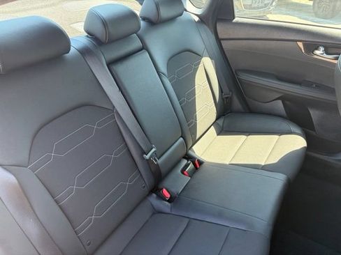 Used 2024 Kia Forte GT-Line w/ GT-Line Premium Package FWD image 32