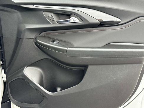 Used 2023 Chevrolet TrailBlazer RS w/ Sun and Liftgate Package image 18