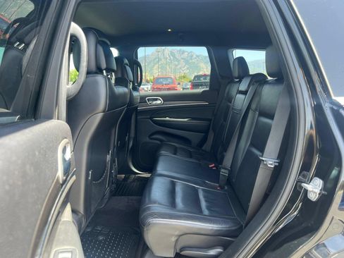 Used 2018 Jeep Grand Cherokee Limited AWD/4WD image 24