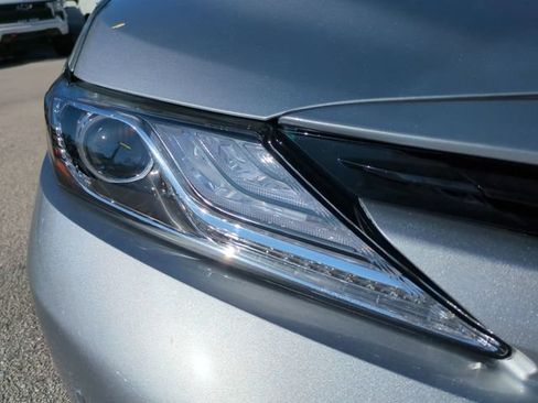Used 2020 Toyota Camry XLE w/ Driver Assist Package FWD image 10