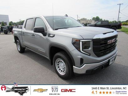 New 2025 GMC Sierra 1500 Pro w/ Convenience Package