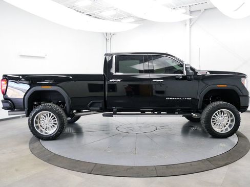 Used 2021 GMC Sierra 2500 Denali w/ Denali Ultimate Package AWD/4WD image 8
