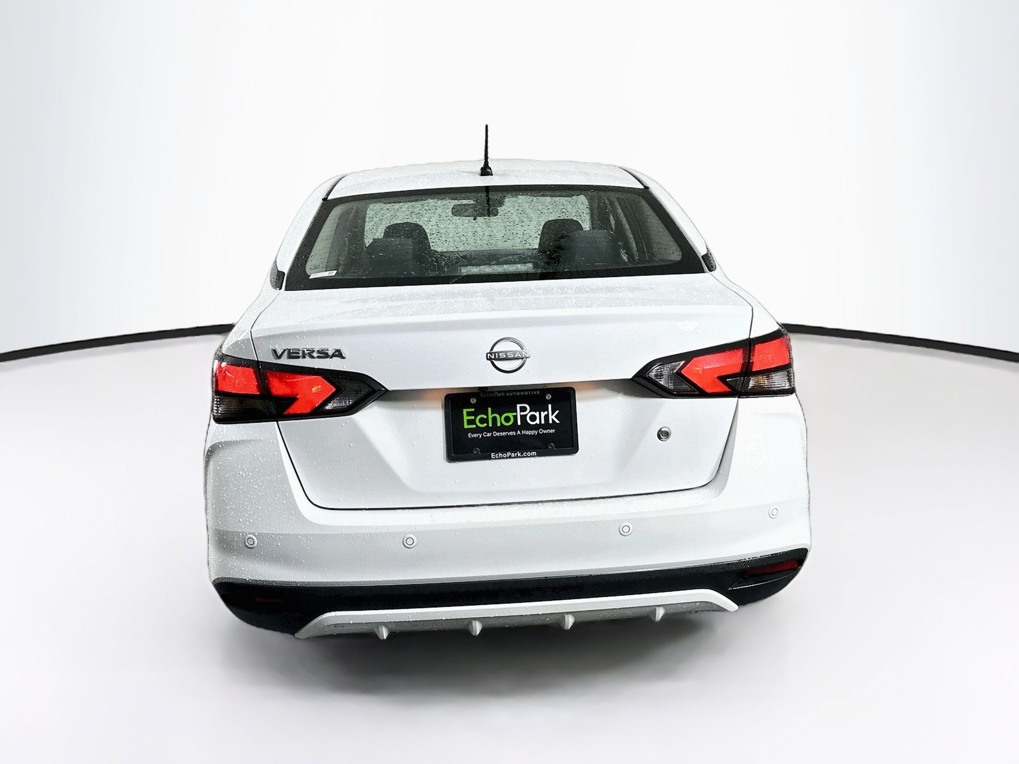 Used 2025 Nissan Versa S FWD image 7