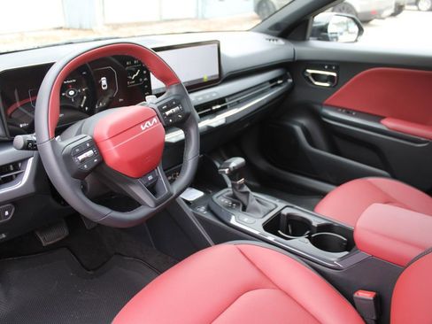 New 2025 Kia K4 GT-Line image 21