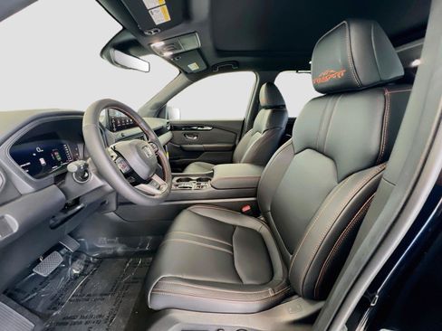New 2026 Honda Pilot TrailSport image 5