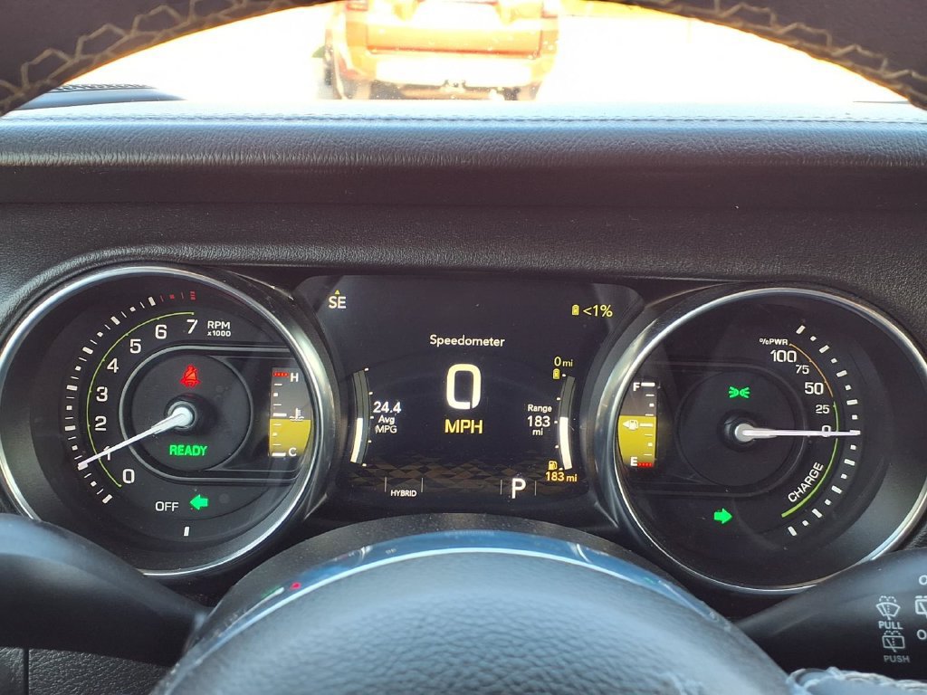 Used 2023 Jeep Wrangler Unlimited Sahara AWD/4WD image 23