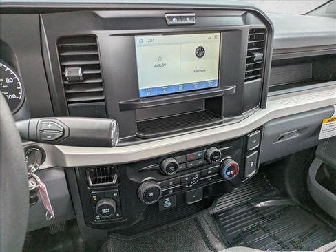 New 2026 Ford F250 XL w/ XL Off-Road Package AWD/4WD image 12