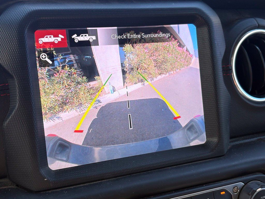 Used 2020 Jeep Gladiator Rubicon AWD/4WD image 13