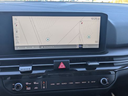 Used 2026 Kia Sportage SX image 31