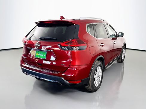 Used 2020 Nissan Rogue SV image 10