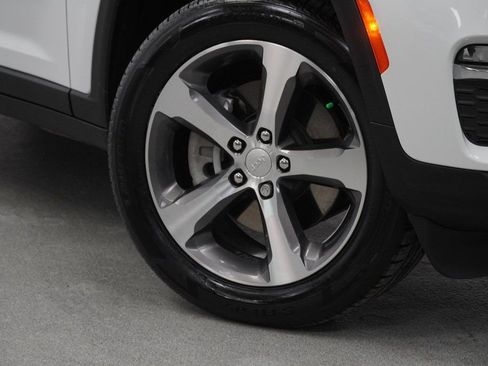 Used 2022 Jeep Grand Cherokee Limited 4xe image 6