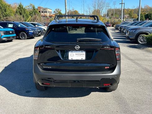 New 2026 Nissan Kicks SR w/ Illumination Package FWD image 6
