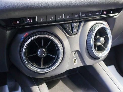 Certified 2025 Chevrolet Blazer LT image 15