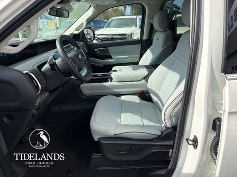 New 2026 Ford Expedition Platinum w/ Platinum Ultimate Package image 10