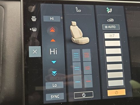 Certified 2025 Land Rover Range Rover Velar S image 24