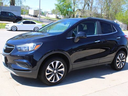 Used 2021 Buick Encore Preferred w/ Safety Package AWD/4WD image 4