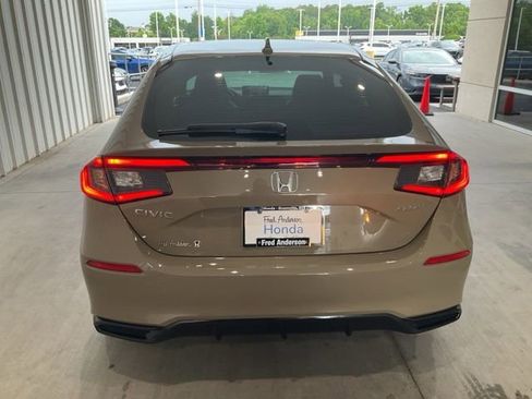 Used 2025 Honda Civic Sport image 21