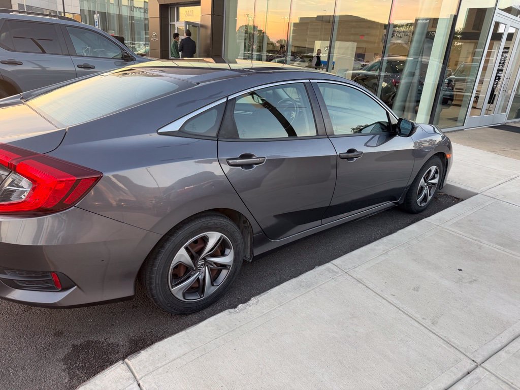 Used 2019 Honda Civic LX image 3