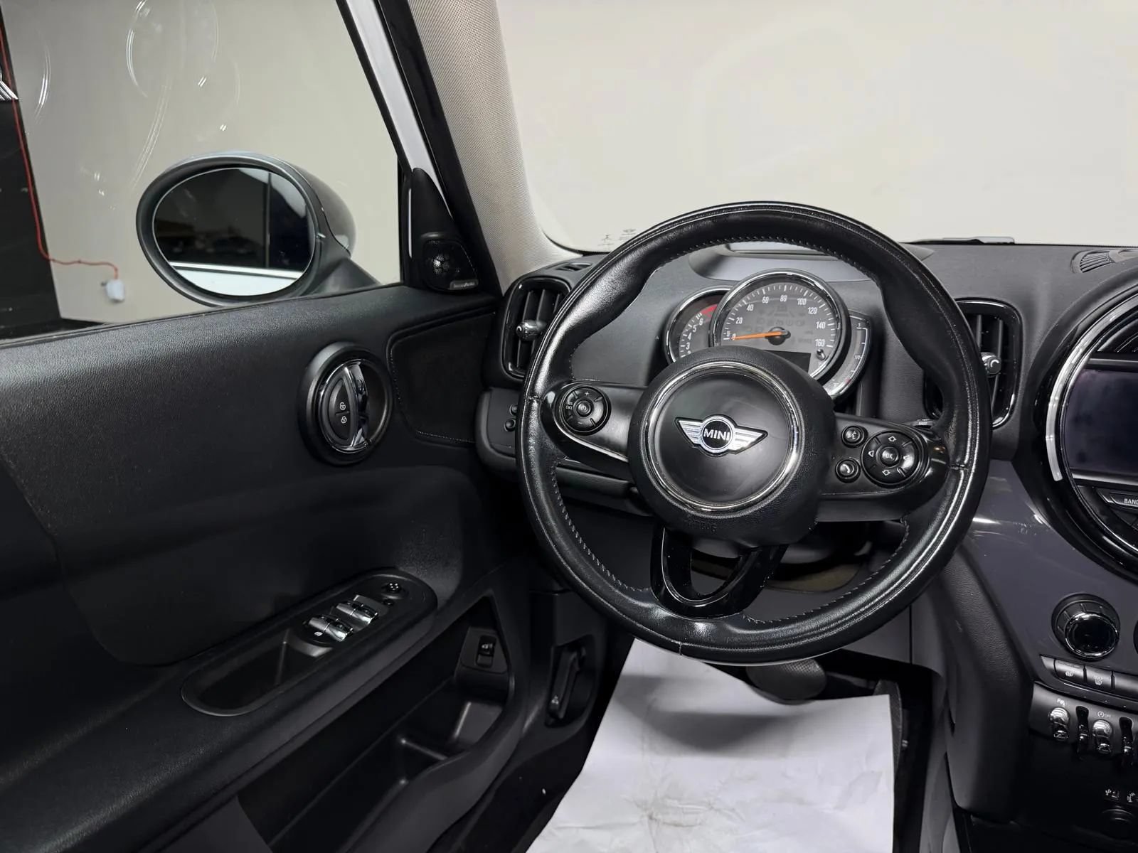 Used 2018 MINI Cooper Countryman FWD image 21