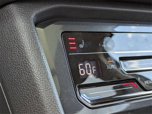 Certified 2024 Volkswagen Tiguan SE image 80
