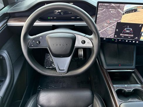 Used 2024 Tesla Model X image 27