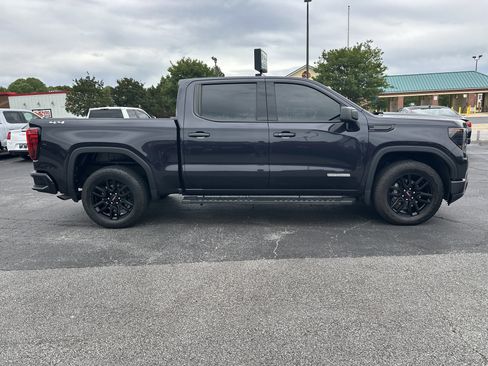 Used 2024 GMC Sierra 1500 Elevation AWD/4WD image 9