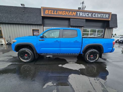 Used 2019 Toyota Tacoma TRD Pro AWD/4WD image 2