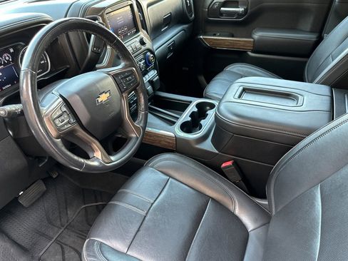 Used 2019 Chevrolet Silverado 1500 High Country image 10