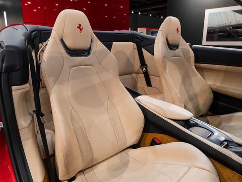 Certified 2023 Ferrari Portofino M image 45