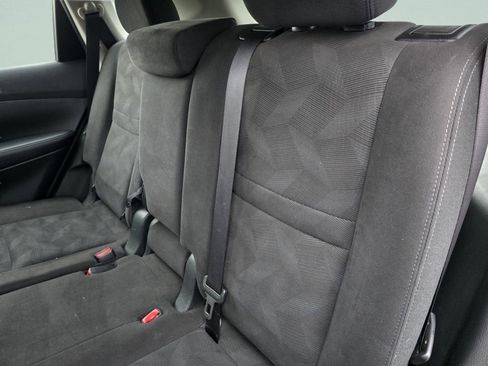 Used 2015 Nissan Rogue S image 24